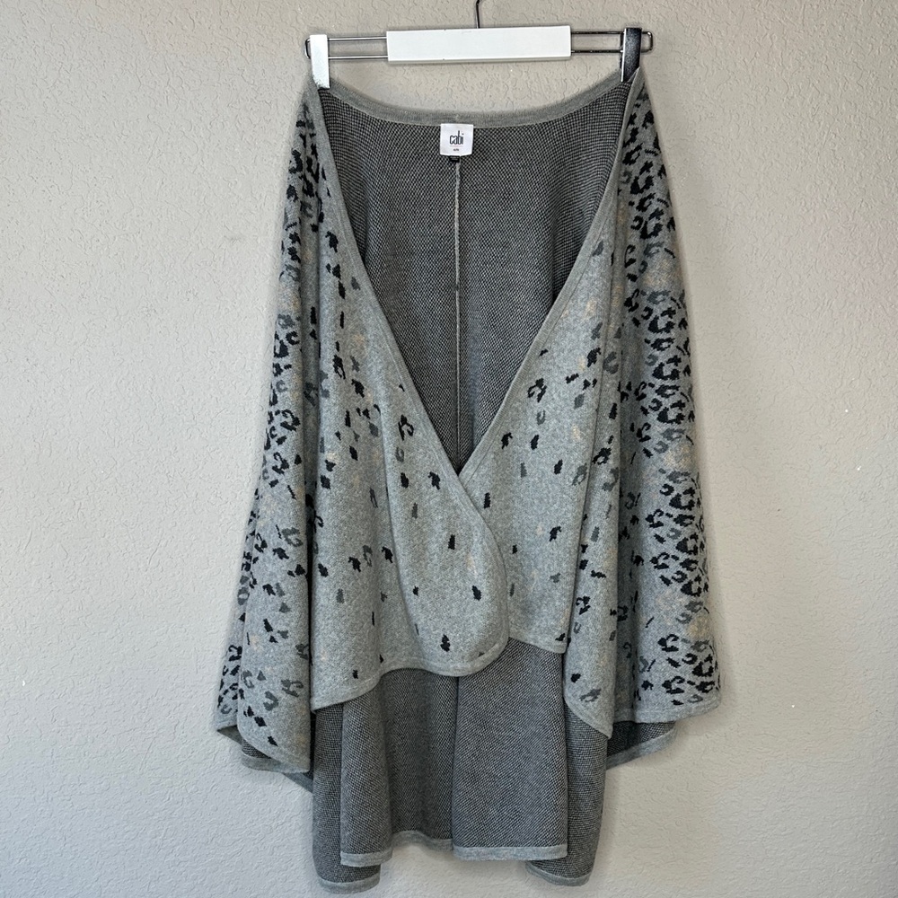 CAbi Women's Gigi Cardigan Sweater Cape Wrap OS Leopard‎ Print Boho Chic #3115 - Picture 3 of 9